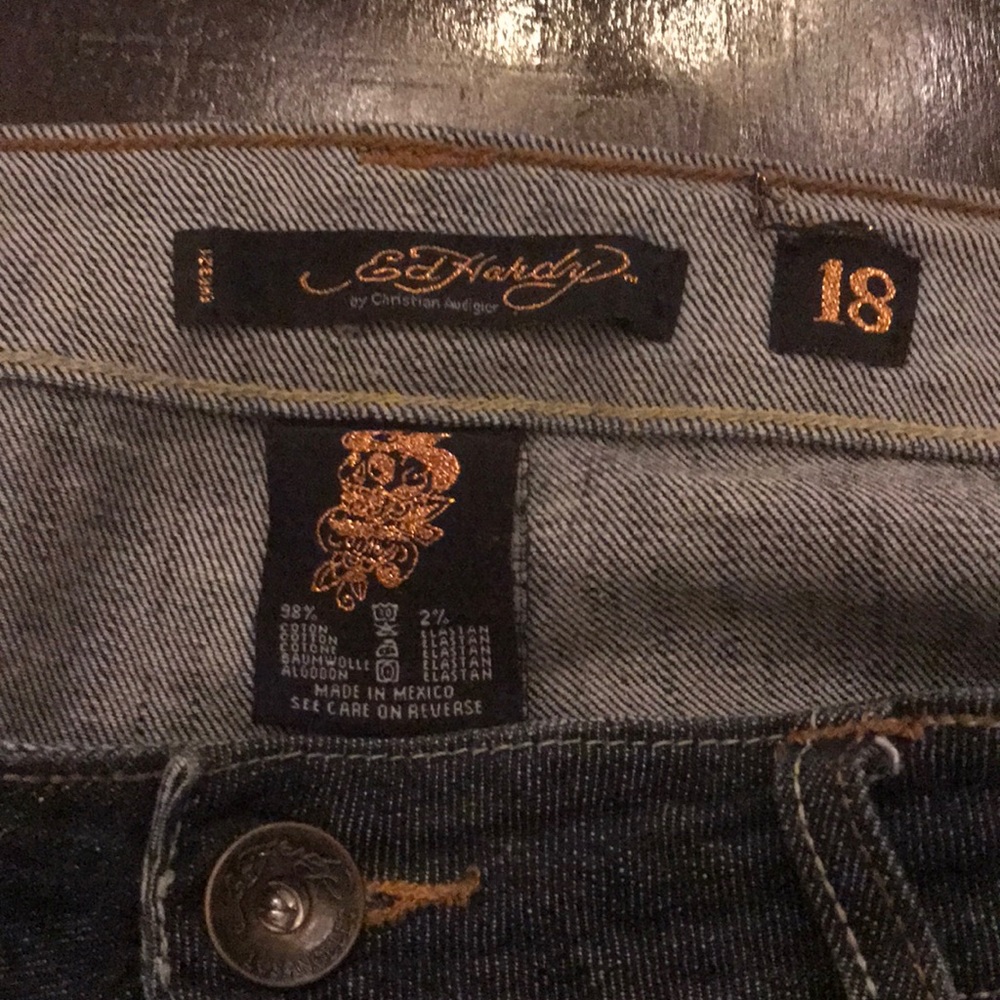 Clothes - Picture 4 of 5
